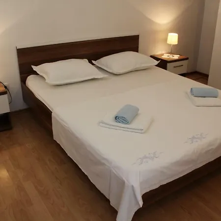 בית הארחה Adria 3*