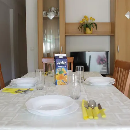 בית הארחה Adria 3*