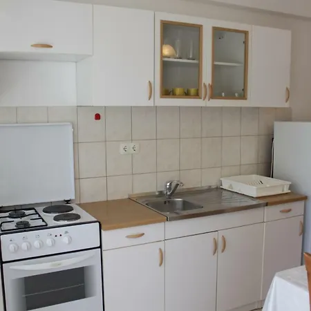 בית הארחה Adria 3*