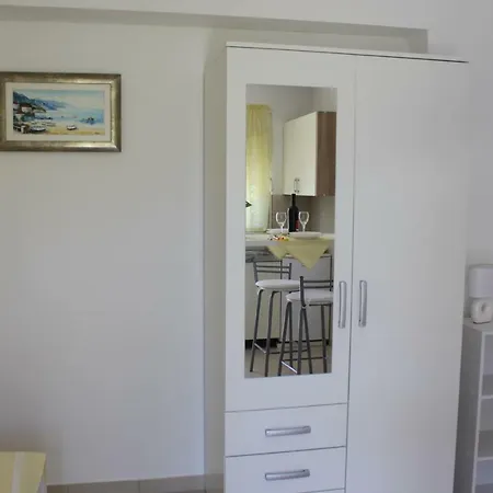 Adria Stobrec Guest house 3*